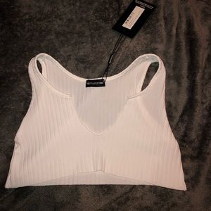 White rib Deep v raw edge crop top